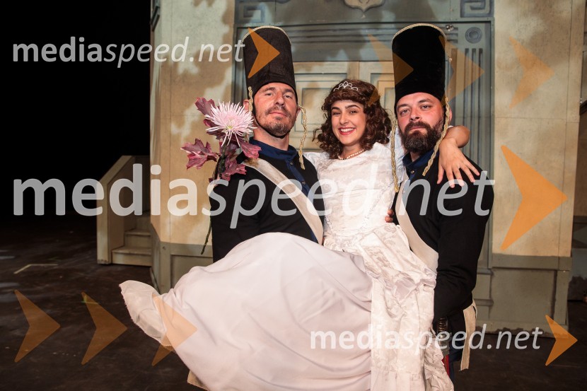  ... ;  Sara Žuvela, operna pevka;  ... V objemu Lahinje, tamburaška opera