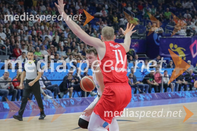 Luka  Dončić, košarkar;  ... Slovenija se je v četrtfinalu poslovila od evropskega prvenstva v košarki