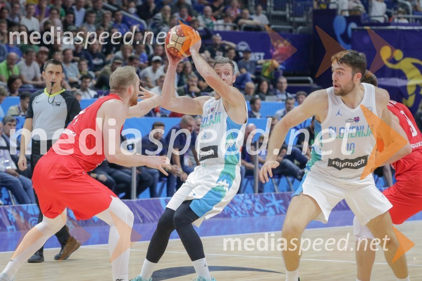  ... ;  Goran Dragić, košarkar;  Mike Tobey, košarkarSlovenija se je v četrtfinalu poslovila od evropskega prvenstva v košarki