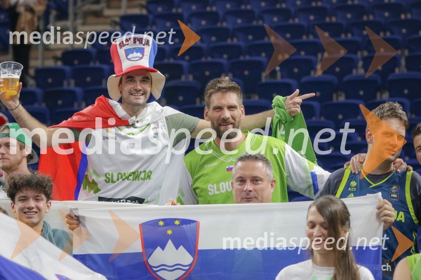 Na navijačih svet stoji, hvala vsem