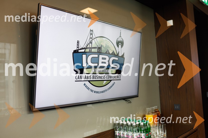 Popolna legalizacija konoplje je največja gospodarska priložnost za Slovenijo, tiskovna konferenca