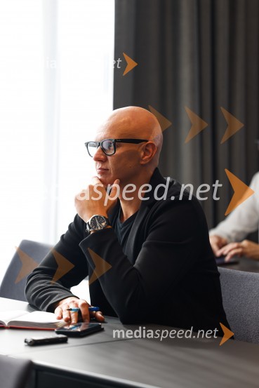 Popolna legalizacija konoplje je največja gospodarska priložnost za Slovenijo, tiskovna konferenca