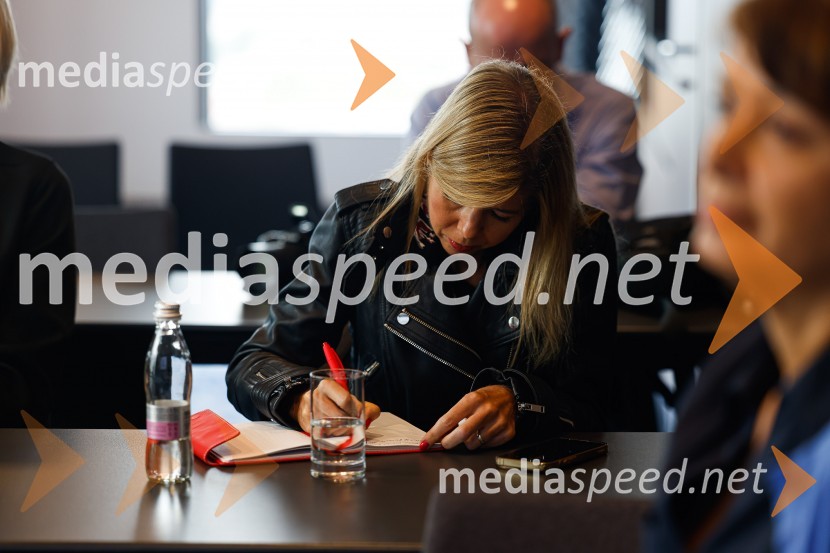 Popolna legalizacija konoplje je največja gospodarska priložnost za Slovenijo, tiskovna konferenca