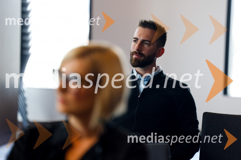 Popolna legalizacija konoplje je največja gospodarska priložnost za Slovenijo, tiskovna konferenca