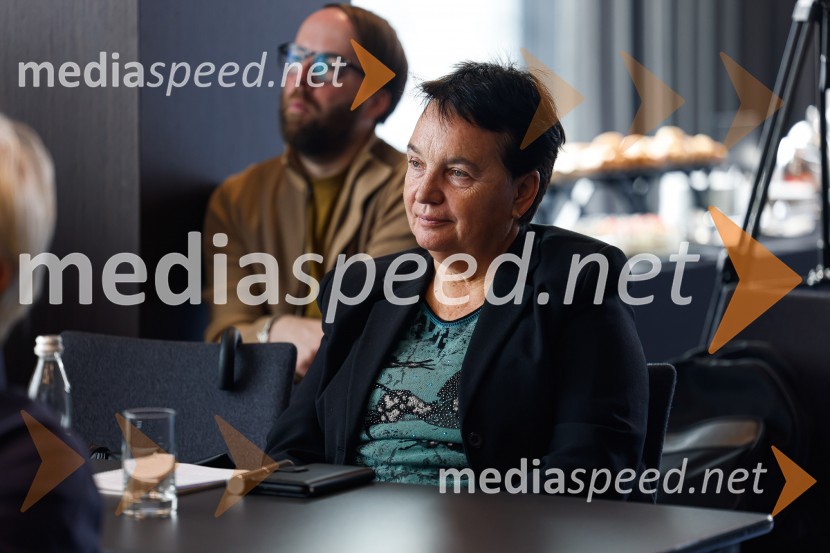 Popolna legalizacija konoplje je največja gospodarska priložnost za Slovenijo, tiskovna konferenca