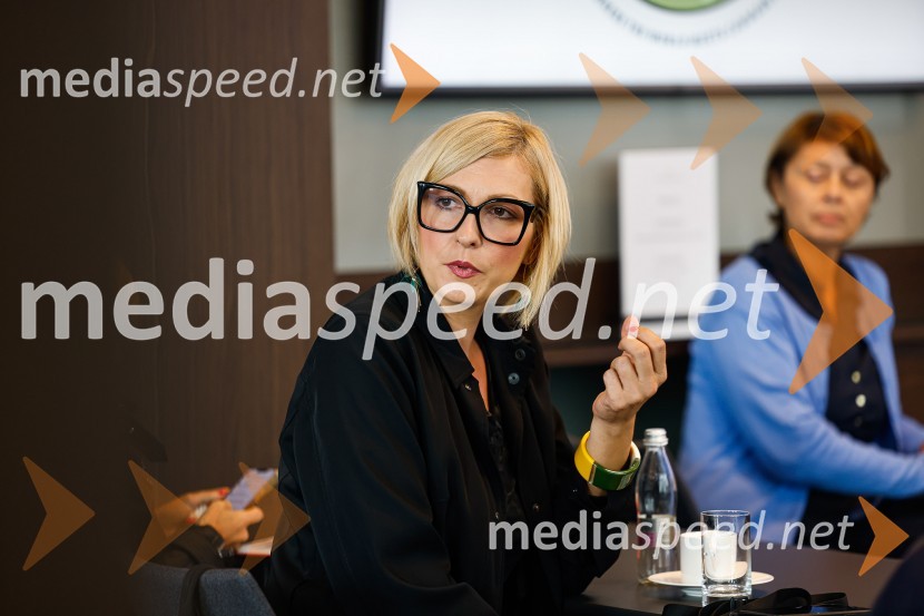 Popolna legalizacija konoplje je največja gospodarska priložnost za Slovenijo, tiskovna konferenca