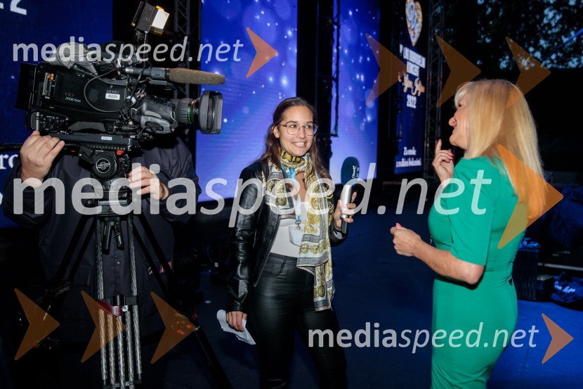  ... ;  Nuša Derenda, pevkaVeliki dobrodelni koncert Vilijem Julijan 2022