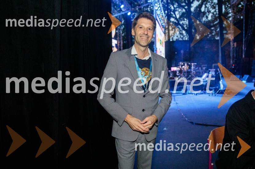 dr. Nejc  Jelen, vodja projekta Mi smo ZA STRPNOST!, podpredsednik, društvo EksenVeliki dobrodelni koncert Vilijem Julijan 2022