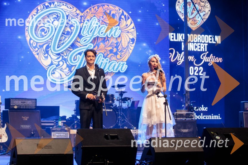  Domen Valič, igralec;  Ajda Bezenšek, strokovna direktorica izobraževalnih programov v EksenaVeliki dobrodelni koncert Vilijem Julijan 2022