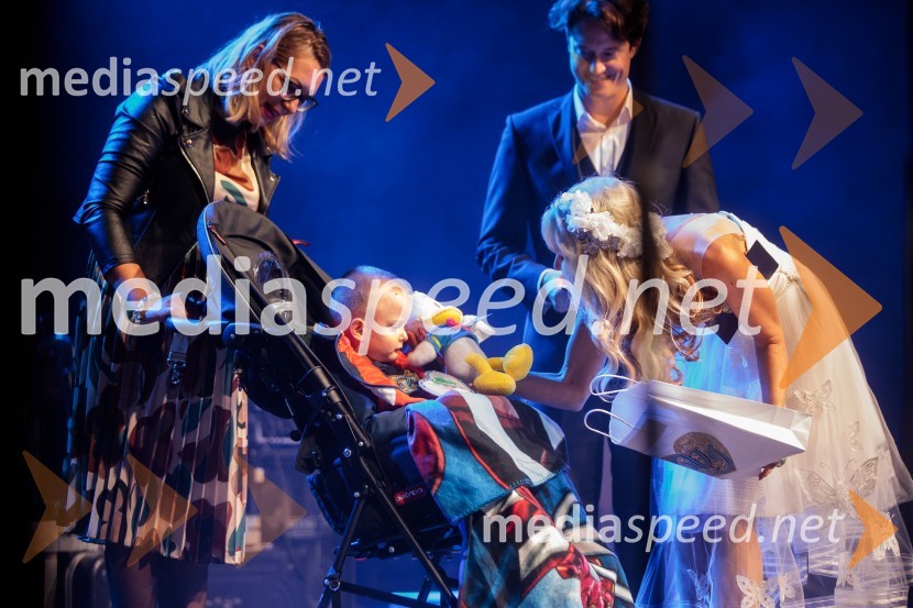  ... ;  ... ;  Ajda Bezenšek, strokovna direktorica izobraževalnih programov v EksenaVeliki dobrodelni koncert Vilijem Julijan 2022