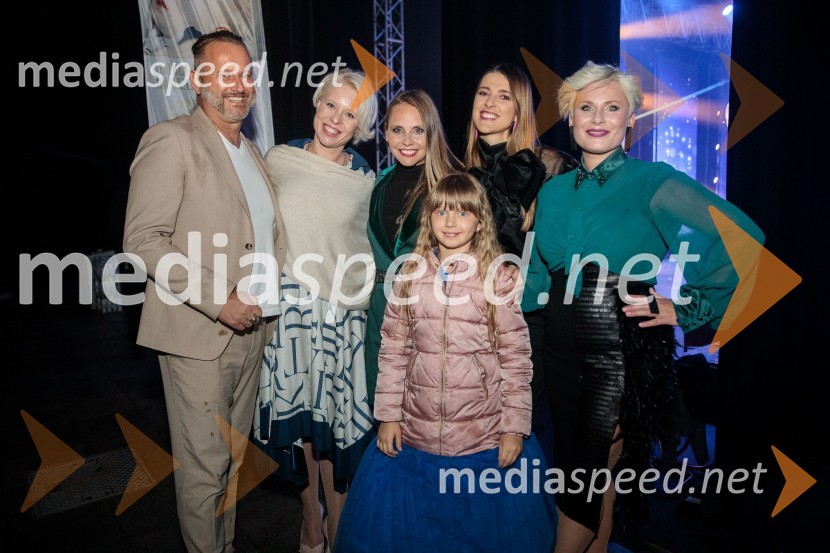  Miki Vlahović,  član skupine Victory; mag. Urška Klakočar Zupančič, predsednica Državnega zbora RS, podpredsednica Gibanja Svoboda;  Tinkara Fortuna, skupina Bepop;  Ella Vita Bezenšek;  Alenka  Husič, pevka, skupina Sopranos, skupina Bepop;  Ana  Praznik, voditeljica, pevka BepopVeliki dobrodelni koncert Vilijem Julijan 2022