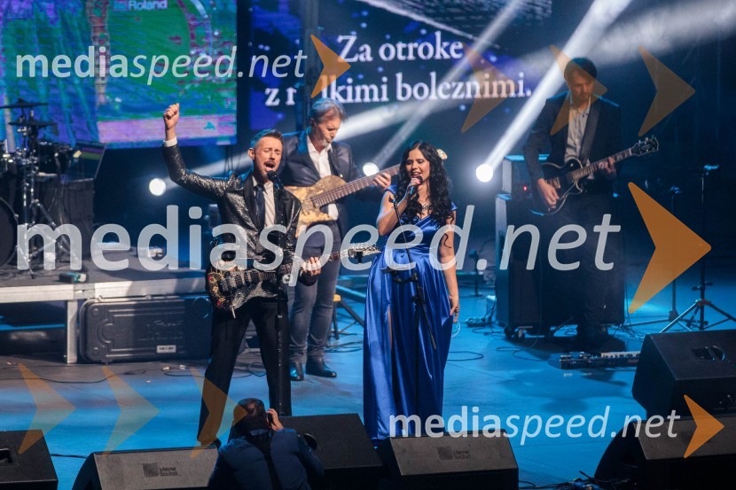  Gregor Bezenšek, glasbenik, Soulgreg artist, društvo Viljem Julijan;  Nina  Bezenšek, društvo Viljem JulijanVeliki dobrodelni koncert Vilijem Julijan 2022