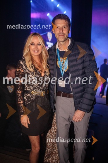  Saša Lendero, pevka, voditeljica; dr. Nejc  Jelen, vodja projekta Mi smo ZA STRPNOST!, podpredsednik, društvo EksenVeliki dobrodelni koncert Vilijem Julijan 2022