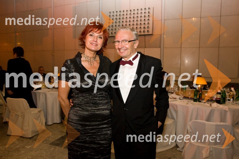 Darinka Pavlič Kamien, predsednica organizacijskega odbora Lions klub Ljubljana in soprog PeterVeliki dobrodelni ples Lions kluba Ljubljana