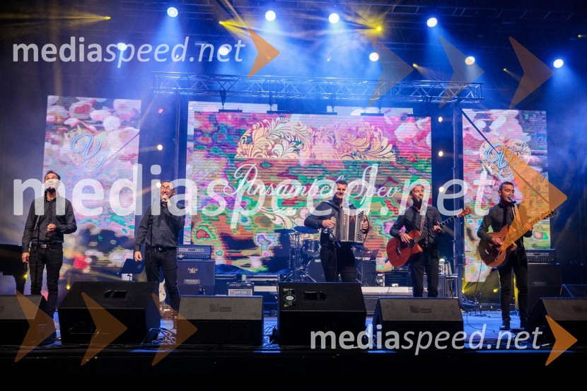  Marko Berzelak, Ansambel Spev;  Edo Rednak, Ansambel Spev;  Vili Mravljak, Ansambel Spev;  Kristijan Kolenc, Ansambel Spev;  Boštjan Mežnar, Ansambel SpevVeliki dobrodelni koncert Vilijem Julijan 2022