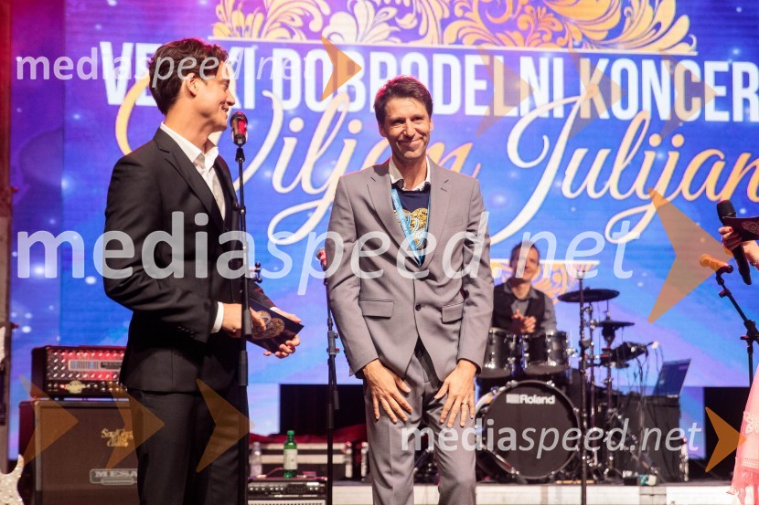  Domen Valič, igralec; dr. Nejc  Jelen, vodja projekta Mi smo ZA STRPNOST!, podpredsednik, društvo EksenVeliki dobrodelni koncert Vilijem Julijan 2022