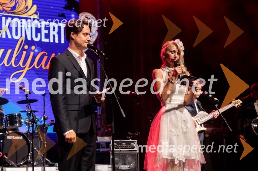  Domen Valič, igralec;  Ajda Bezenšek, strokovna direktorica izobraževalnih programov v EksenaVeliki dobrodelni koncert Vilijem Julijan 2022