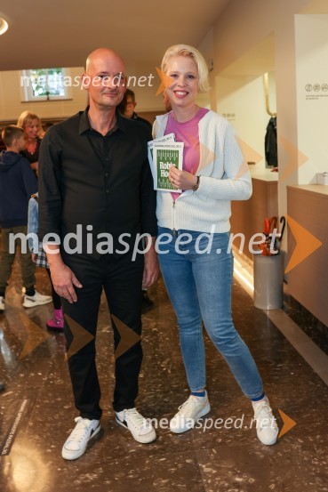  Miha Golob, upravnik in umetniški vodja, SLG Celje; mag. Urška Klakočar Zupančič, predsednica Državnega zbora RS, podpredsednica, Gibanje SvobodaRobin Hood, premiera mladinske predstave v SLG Celje