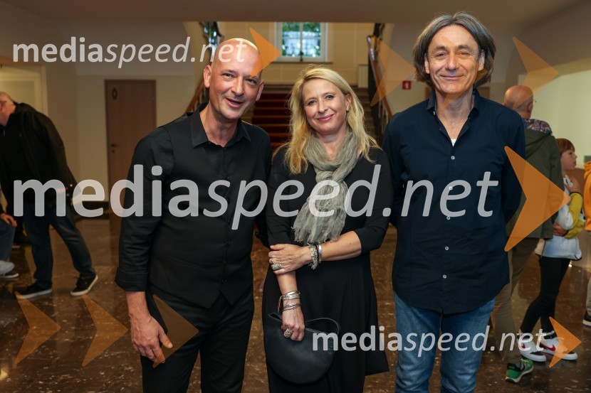  Miha Golob, upravnik in umetniški vodja, SLG Celje;  Tatjana Doma, dramaturginja SLG Celje;  Samo M. Strelec, režiserRobin Hood, premiera mladinske predstave v SLG Celje