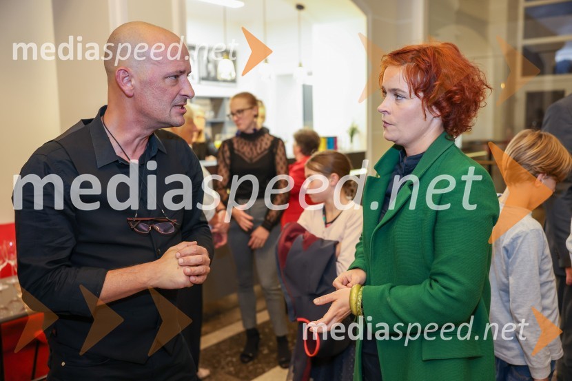  Miha Golob, upravnik in umetniški vodja, SLG Celje;  Nana Forte, skladateljica in sopranistkaRobin Hood, premiera mladinske predstave v SLG Celje