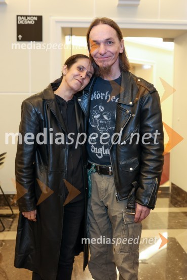  Vesna Čeh Rozman;  David Čeh, igralecRobin Hood, premiera mladinske predstave v SLG Celje