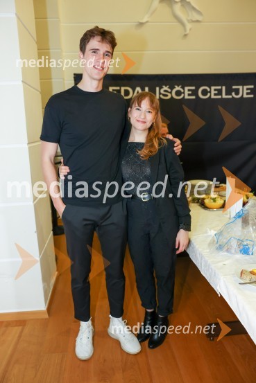  Urban Kuntarič, igralec;  Eva Stražar, igralkaRobin Hood, premiera mladinske predstave v SLG Celje