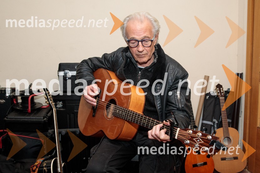  Aleksander Mežek, glasbenik70 let - NIČ proti VEČnosti, koncert Andreja Šifrerja v Kranju