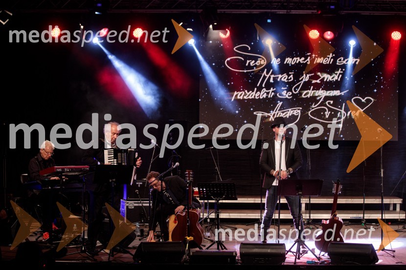  ... ;  ... ;  Tomi Meglič, glasbenik, pevec skupine Siddharta70 let - NIČ proti VEČnosti, koncert Andreja Šifrerja v Kranju