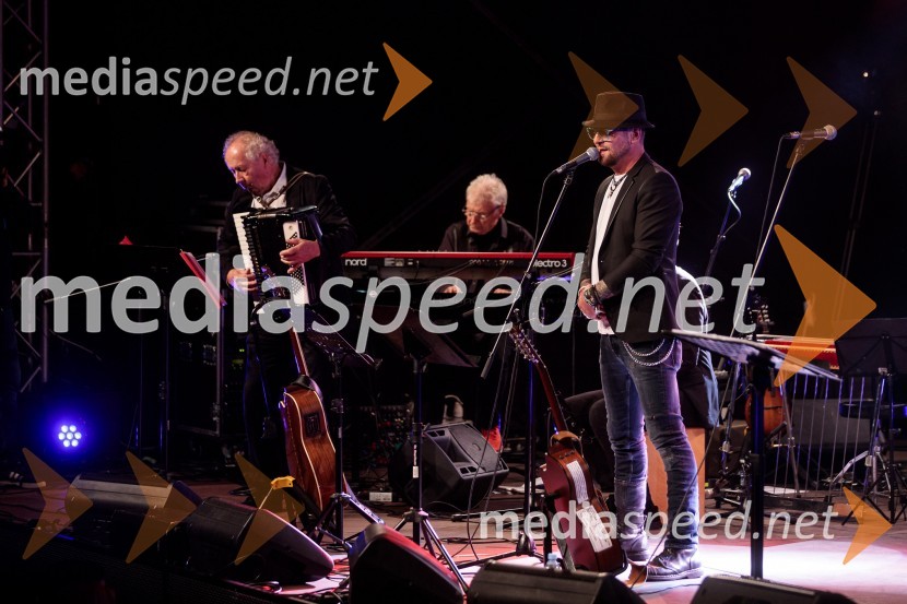  ... ;  ... ;  Tomi Meglič, glasbenik, pevec skupine Siddharta70 let - NIČ proti VEČnosti, koncert Andreja Šifrerja v Kranju