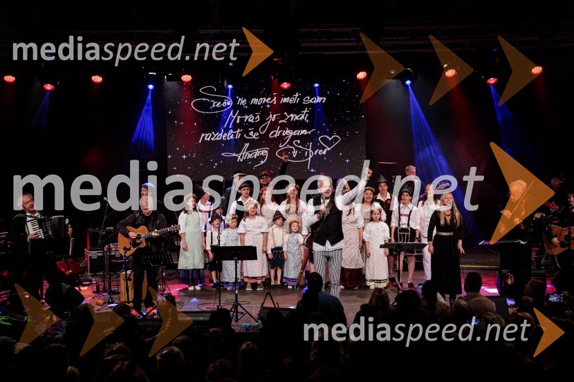  Andrej Šifrer, glasbenik70 let - NIČ proti VEČnosti, koncert Andreja Šifrerja v Kranju