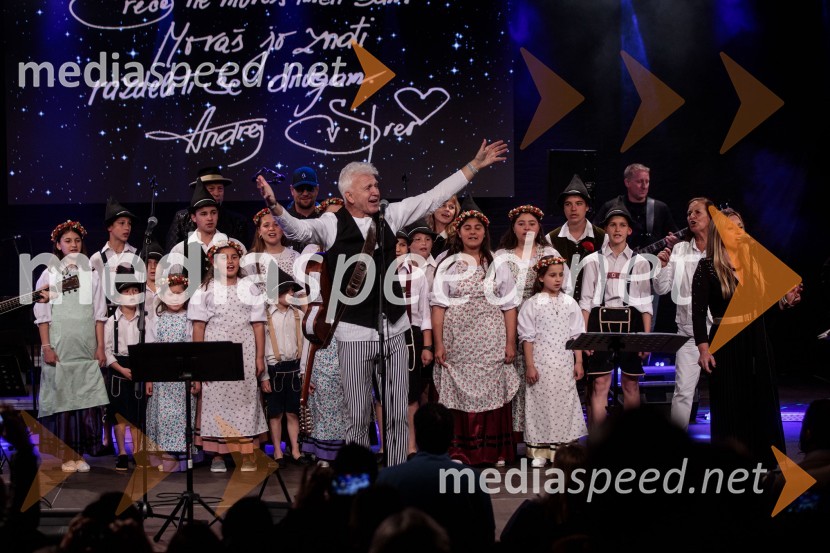  Andrej Šifrer, glasbenik70 let - NIČ proti VEČnosti, koncert Andreja Šifrerja v Kranju