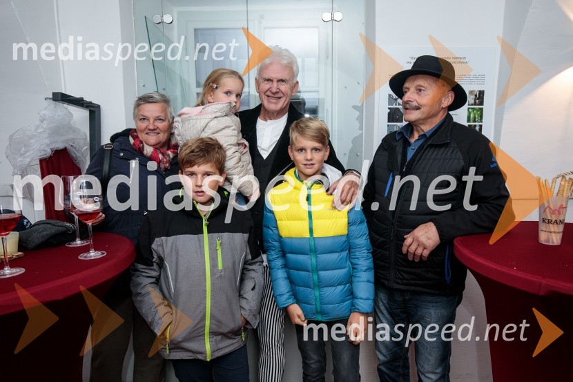  ... ;  ... ;  ... ;  Andrej Šifrer, glasbenik;  ... ;  ... 70 let - NIČ proti VEČnosti, koncert Andreja Šifrerja v Kranju