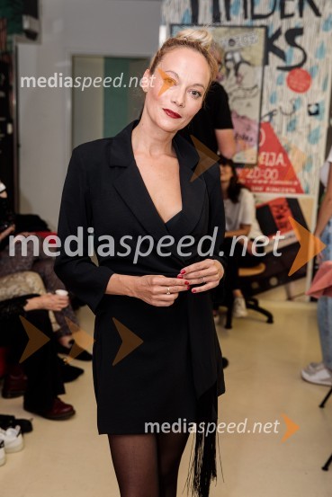  Viktorija Bencik Emeršič, igralkaThe best of MGL & AGRFT koncert v Kino Šiška