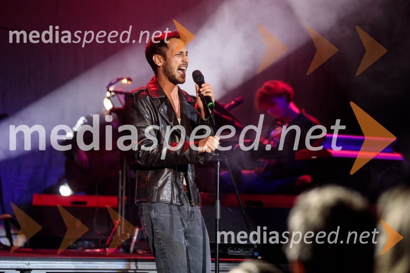  Voranc  Boh, igralecThe best of MGL & AGRFT koncert v Kino Šiška