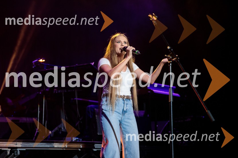  Ana Pavlin, igralkaThe best of MGL & AGRFT koncert v Kino Šiška