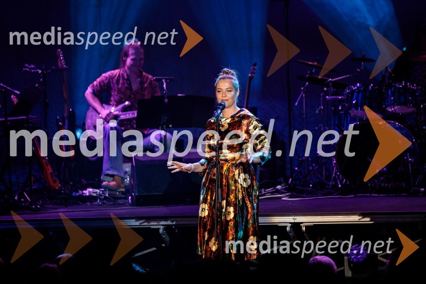  Lea Cok, igralkaThe best of MGL & AGRFT koncert v Kino Šiška