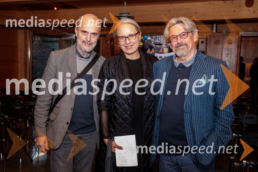  ... ;  Ksenija Horvat, novinarka; mag. Mirko Cigler, upokojeni diplomat, bivši veleposlanikIskrivo v živo, mag. Mirko Cigler v pogovoru s Ksenijo Horvat