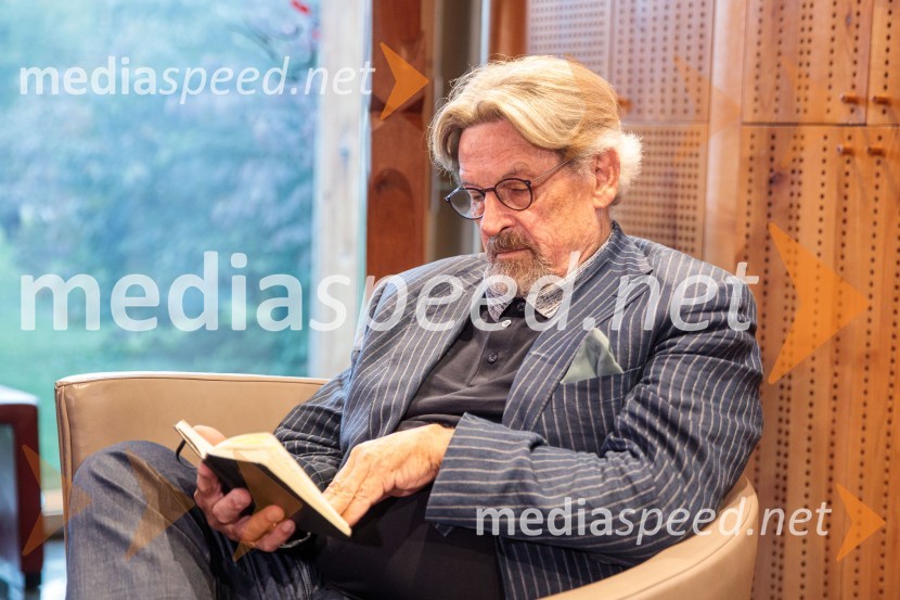 mag. Mirko Cigler, upokojeni diplomat, bivši veleposlanikIskrivo v živo, mag. Mirko Cigler v pogovoru s Ksenijo Horvat