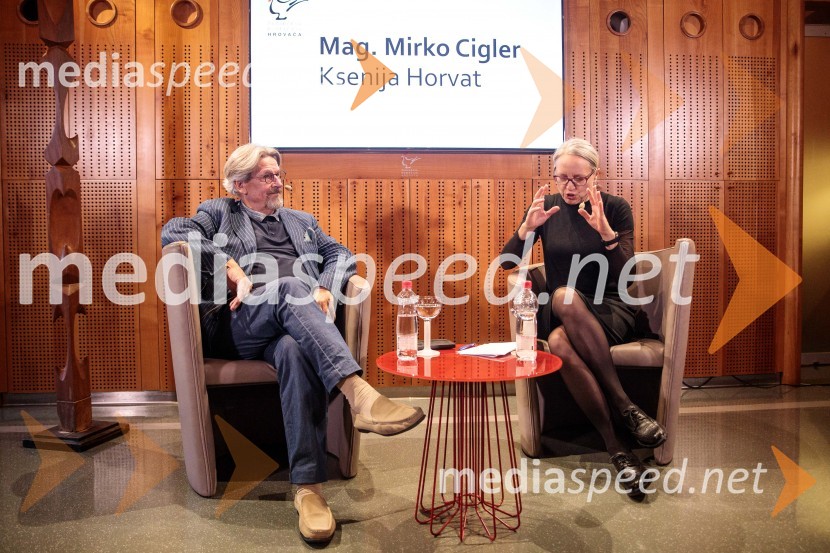 mag. Mirko Cigler, upokojeni diplomat, bivši veleposlanik;  Ksenija Horvat, novinarkaIskrivo v živo, mag. Mirko Cigler v pogovoru s Ksenijo Horvat