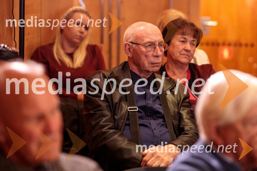 Iskrivo v živo, mag. Mirko Cigler v pogovoru s Ksenijo Horvat