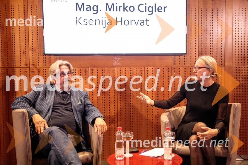 mag. Mirko Cigler, upokojeni diplomat, bivši veleposlanik;  Ksenija Horvat, novinarkaIskrivo v živo, mag. Mirko Cigler v pogovoru s Ksenijo Horvat