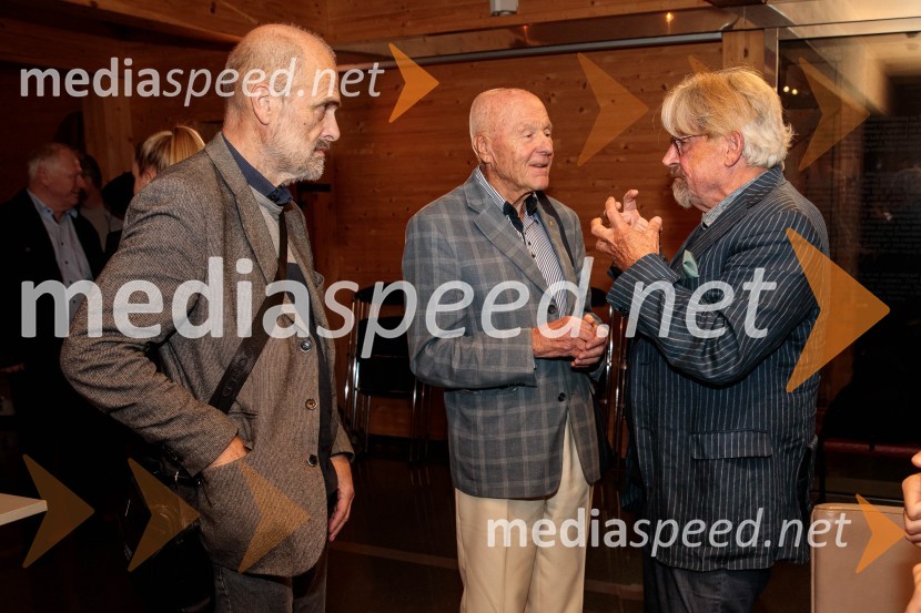  ... ;  Božo Dimnik, lobist in poslovnež, častni konzul Hrvaške; mag. Mirko Cigler, upokojeni diplomat, bivši veleposlanikIskrivo v živo, mag. Mirko Cigler v pogovoru s Ksenijo Horvat