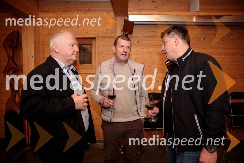 Iskrivo v živo, mag. Mirko Cigler v pogovoru s Ksenijo Horvat