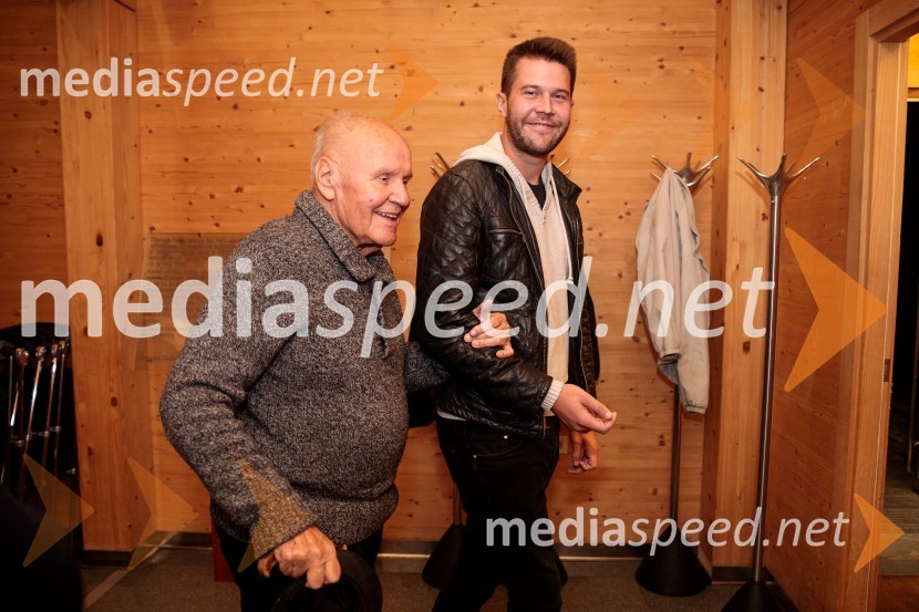  Stanislav  Škrabec, nekdanji direktor, Riko Ribnica;  Matic ŠkrabecIskrivo v živo, mag. Mirko Cigler v pogovoru s Ksenijo Horvat