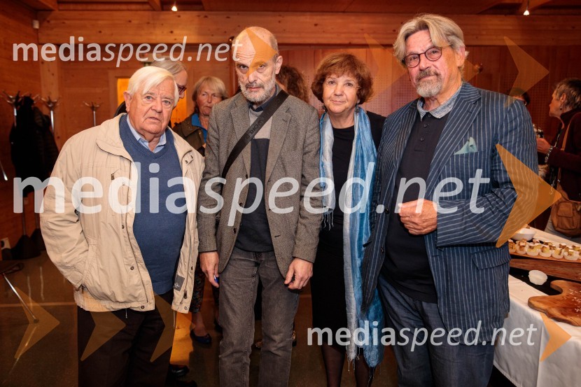  Milan Kučan, nekdanji predsednik Republike Slovenije;  ... ;  ... ; mag. Mirko Cigler, upokojeni diplomat, bivši veleposlanikIskrivo v živo, mag. Mirko Cigler v pogovoru s Ksenijo Horvat