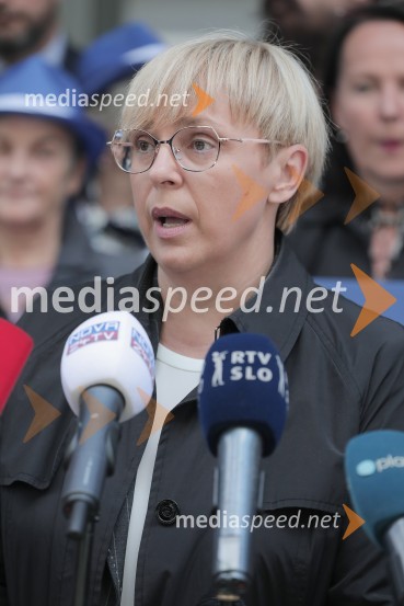  Nataša Pirc Musar, partnerica, direktorica in odvetnica, Pirc Musar odvetniška družba, kandidatka na predsedniških volitvah 2022Vložitev predsedniške kandidature Nataše Pirc Musar