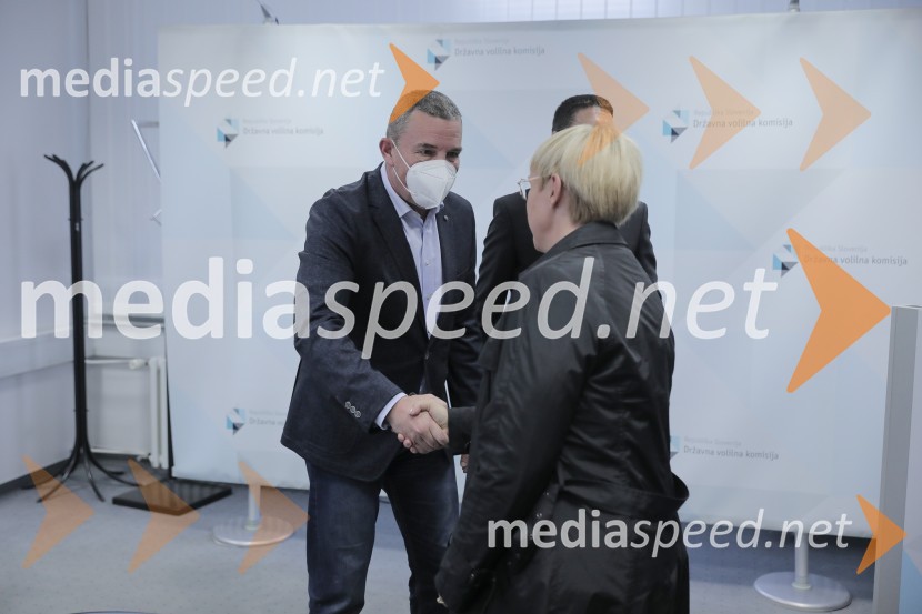  ... ;  Nataša Pirc Musar, partnerica, direktorica in odvetnica, Pirc Musar odvetniška družba, kandidatka na predsedniških volitvah 2022Vložitev predsedniške kandidature Nataše Pirc Musar