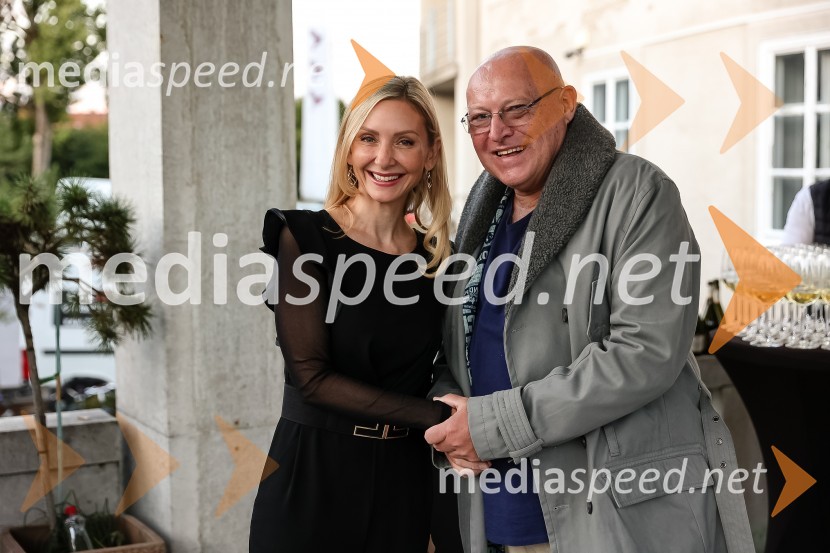  Barbara Murn Vrviščar, direktorica Pionirskega doma;  Nace Junkar, operni pevecPionirski dom otvoril sezono s predstavitvijo Pionirskega teatra