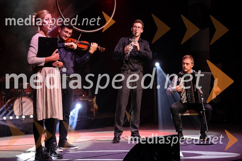 Pionirski dom otvoril sezono s predstavitvijo Pionirskega teatra