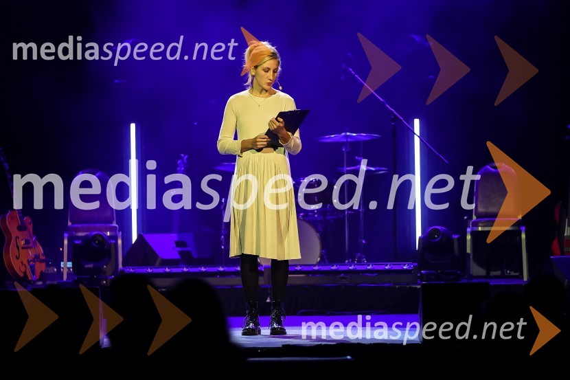  Ivana Percan Kodarin, igralkaPionirski dom otvoril sezono s predstavitvijo Pionirskega teatra